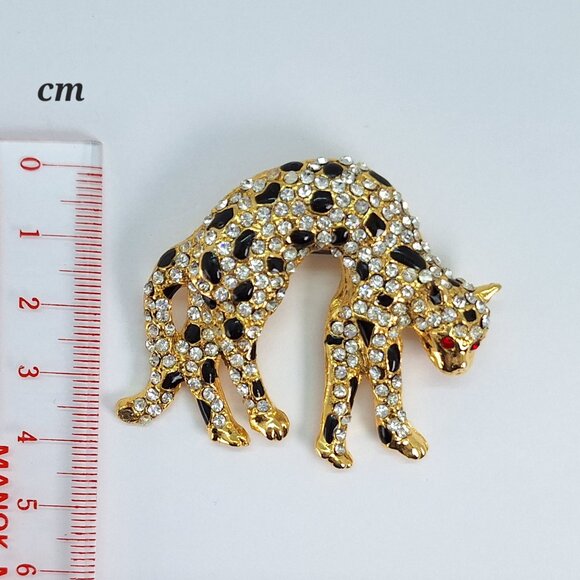 Vintage Panther Brooch with rhinestones and black enamel - Picture 9 of 10